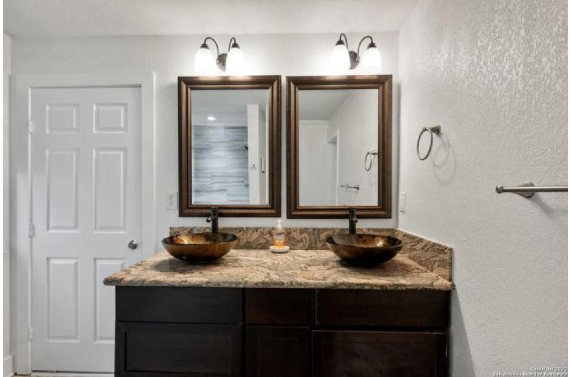 Experience Serenity In A 4Br3Ba Downtown Home San Antonio Exteriör bild