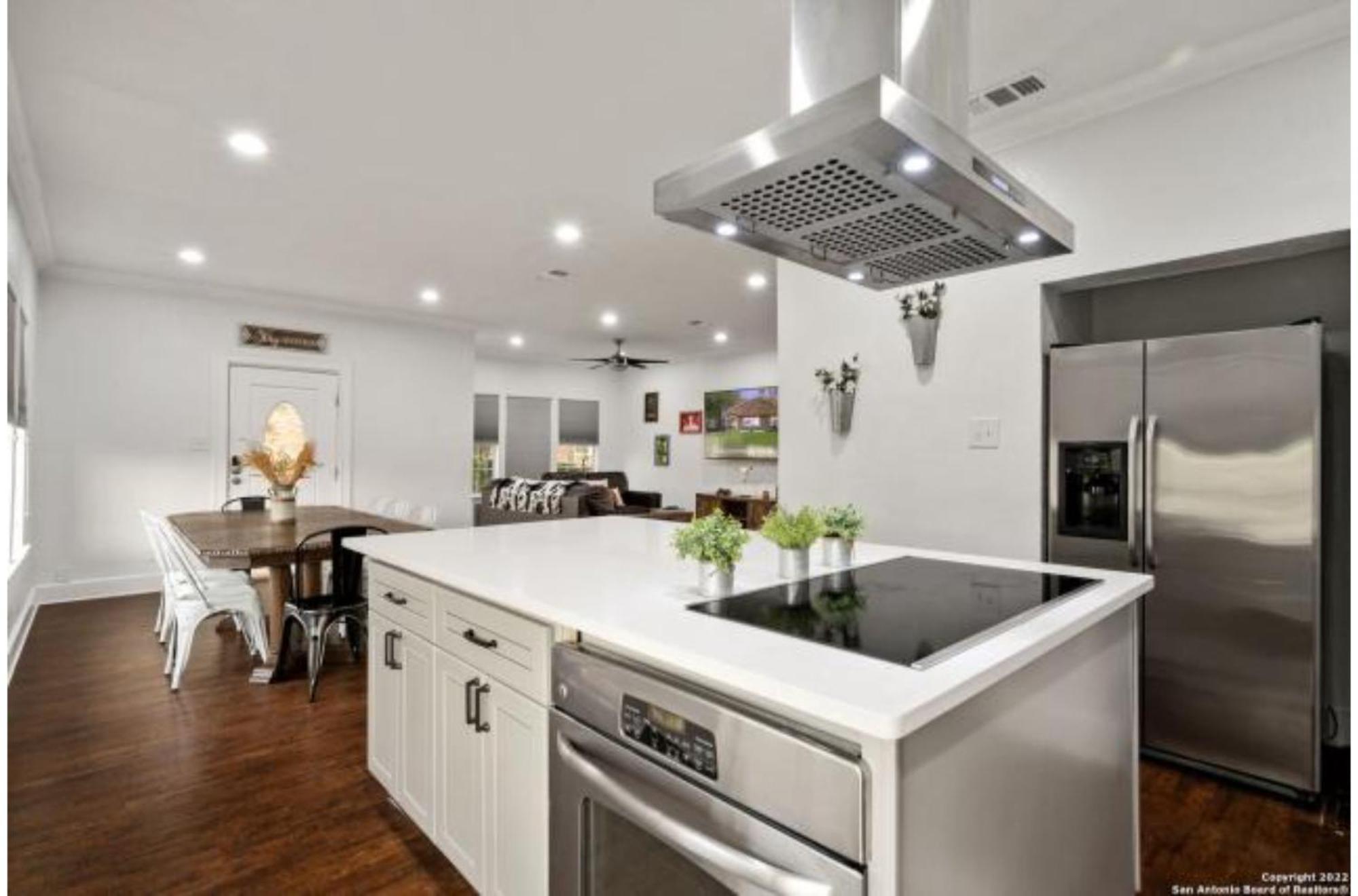 Experience Serenity In A 4Br3Ba Downtown Home San Antonio Exteriör bild